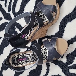 Dollhouse wedges